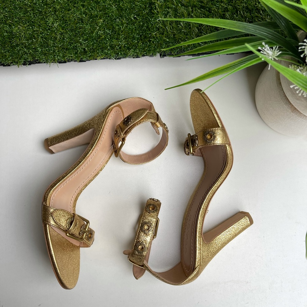 COACH Gold Ankle strap sandals  Sz 8 brand new party shoes elegant heels - Picture 9 of 16